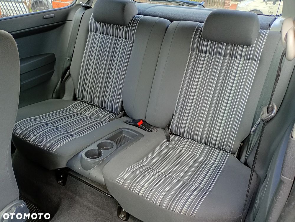 Volkswagen Fox 1.2 - 8