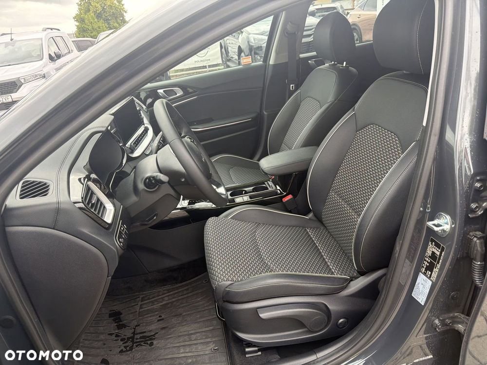 Kia XCeed 1.6 T-GDI Business Line DCT - 10