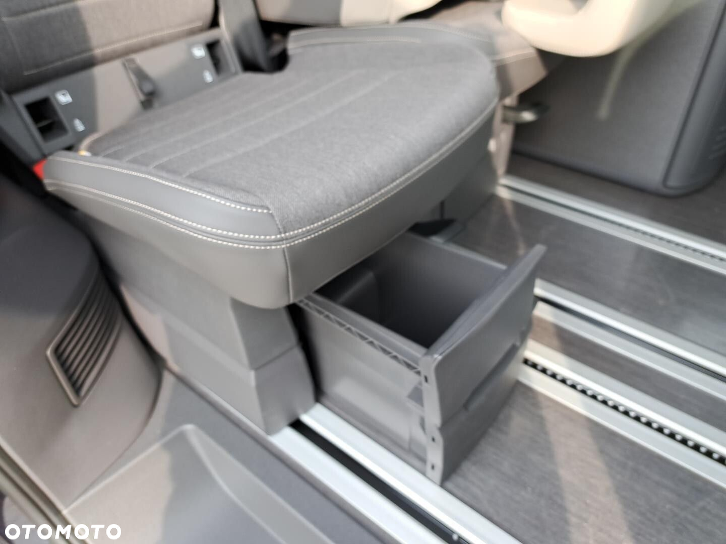 Volkswagen California - 28