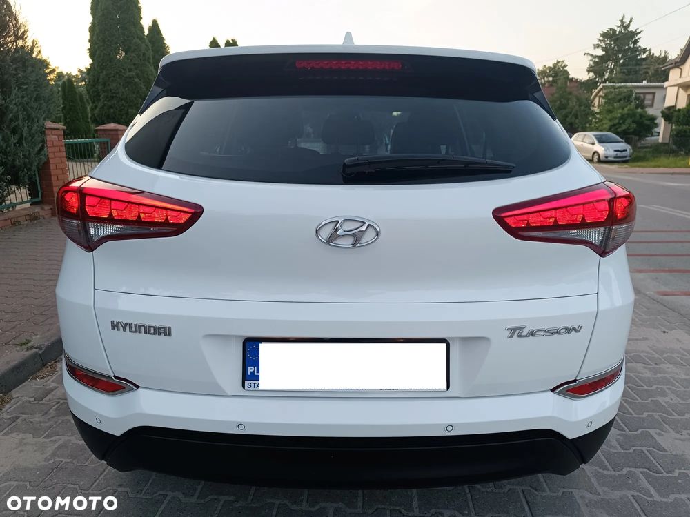Hyundai Tucson 1.7 CRDI BlueDrive Comfort 2WD - 19