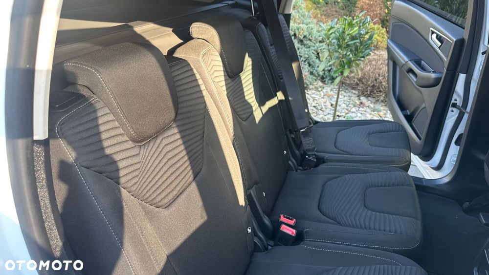 Ford S-Max - 5