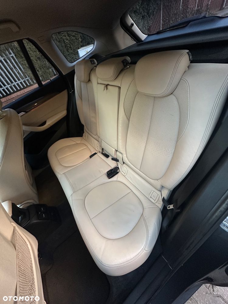 BMW X1 xDrive18d - 8