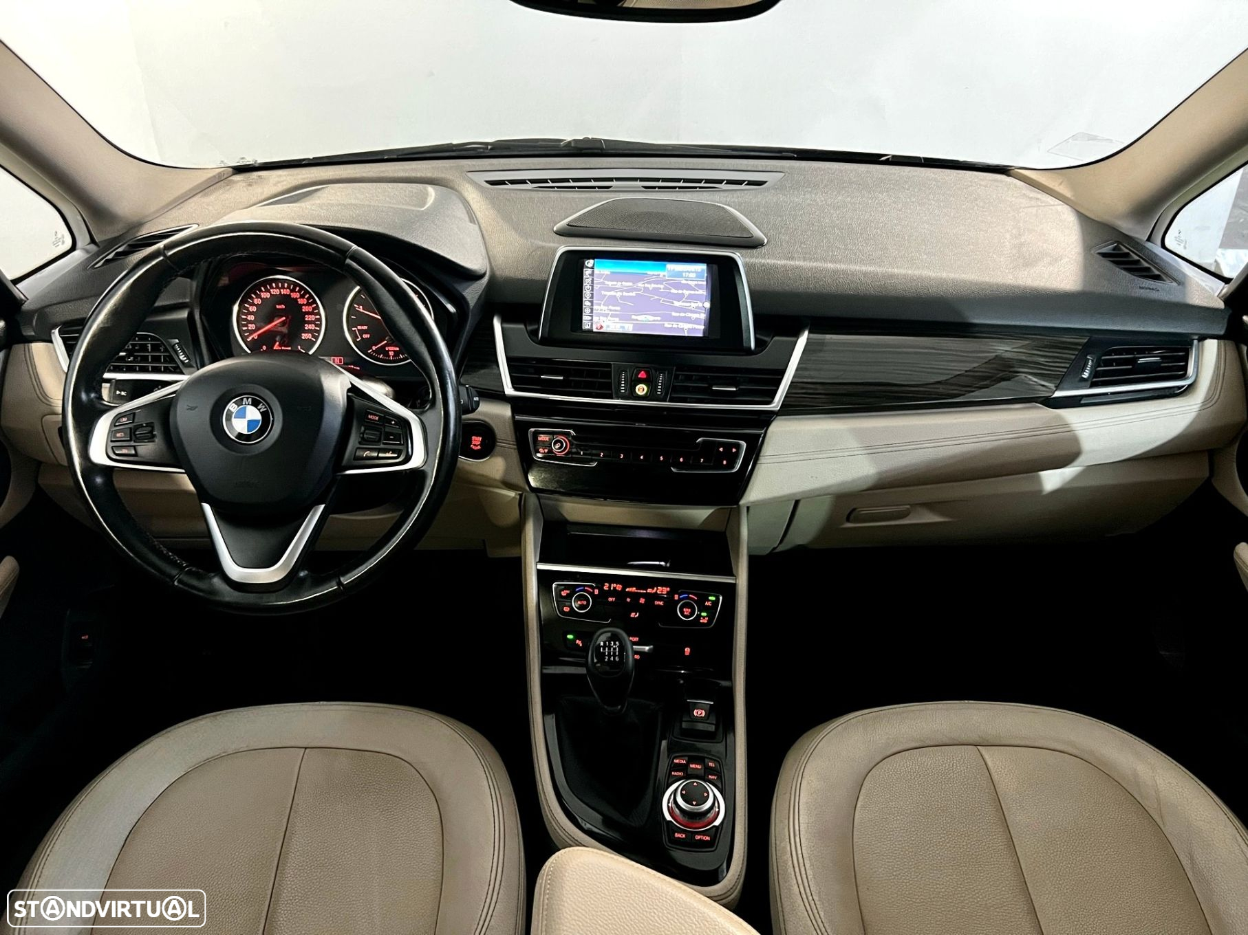 BMW 216 Gran Tourer d 7L Line Luxury - 4