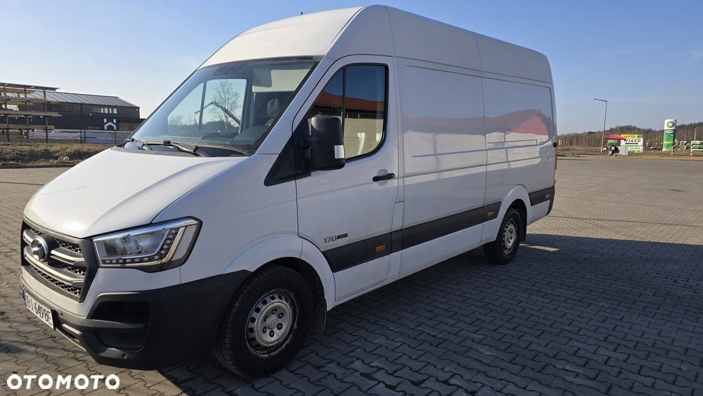 Hyundai H350 - 1