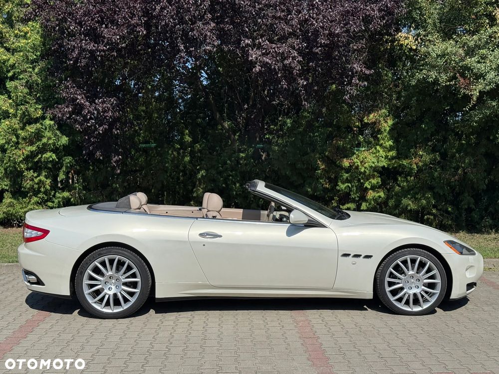 Maserati GranCabrio - 9