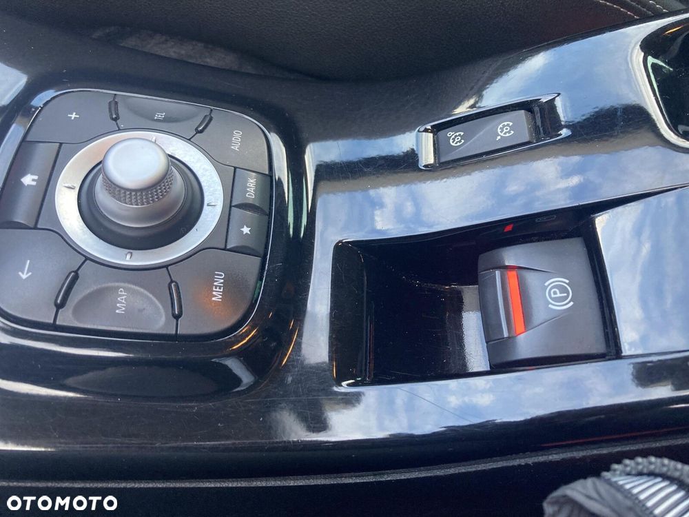 Renault Megane 1.2 16V TCe Energy Bose - 24