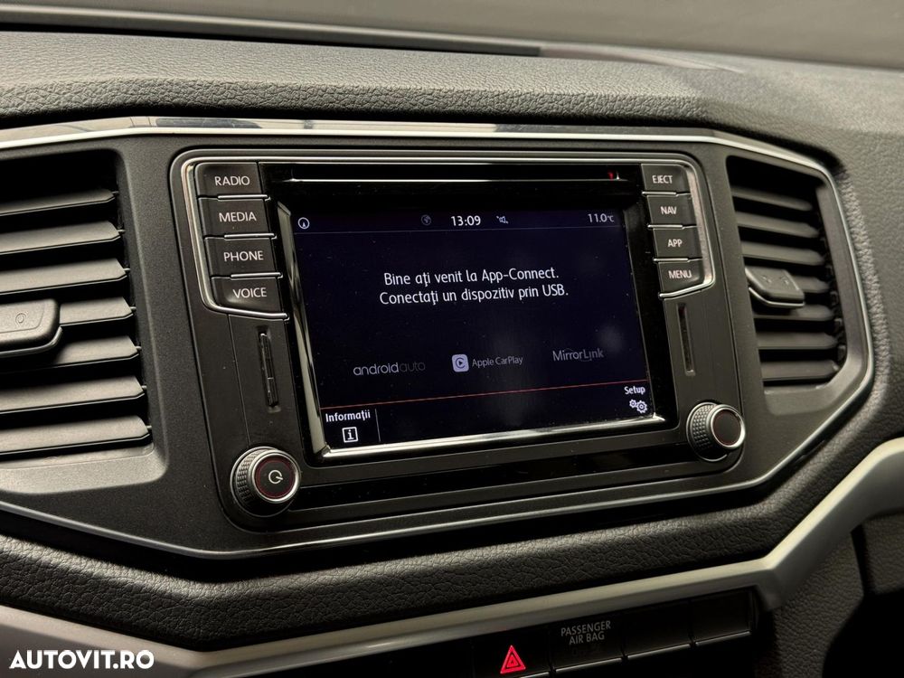 Volkswagen Amarok - 12