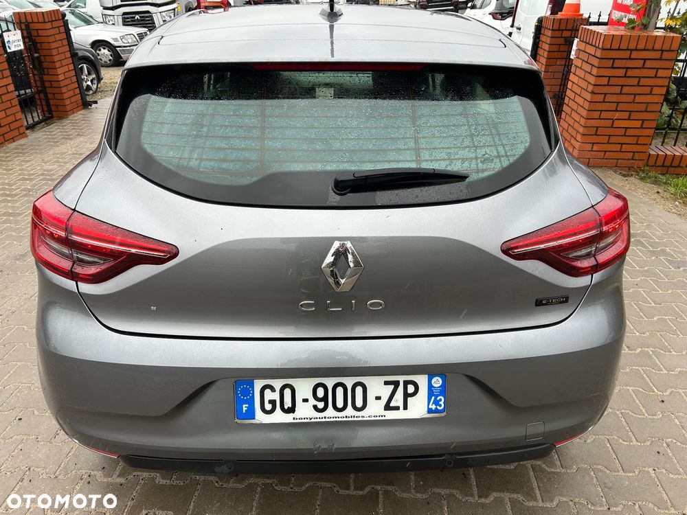 Renault Clio - 31
