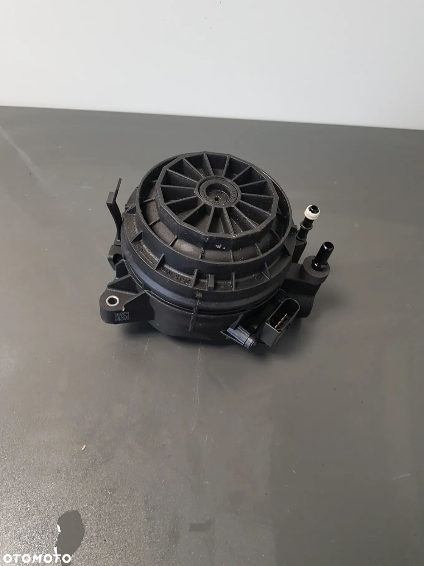 MERCEDES-BENZ W213 POMPA PALIWA A6540900252 A0029907917 - 1