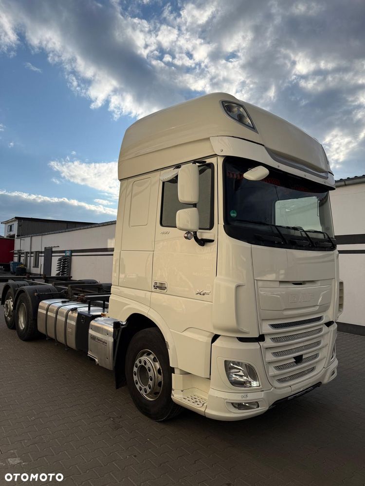 DAF 106 - 28