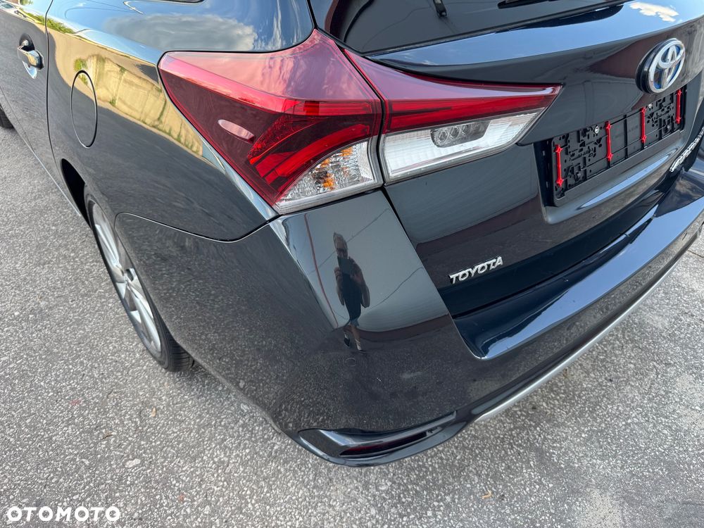 Toyota Auris - 12