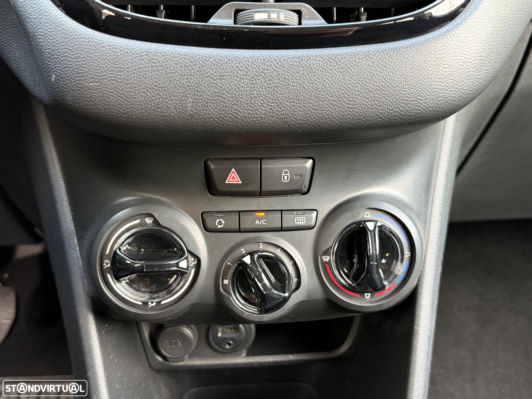Peugeot 208 1.4 HDi Active - 19