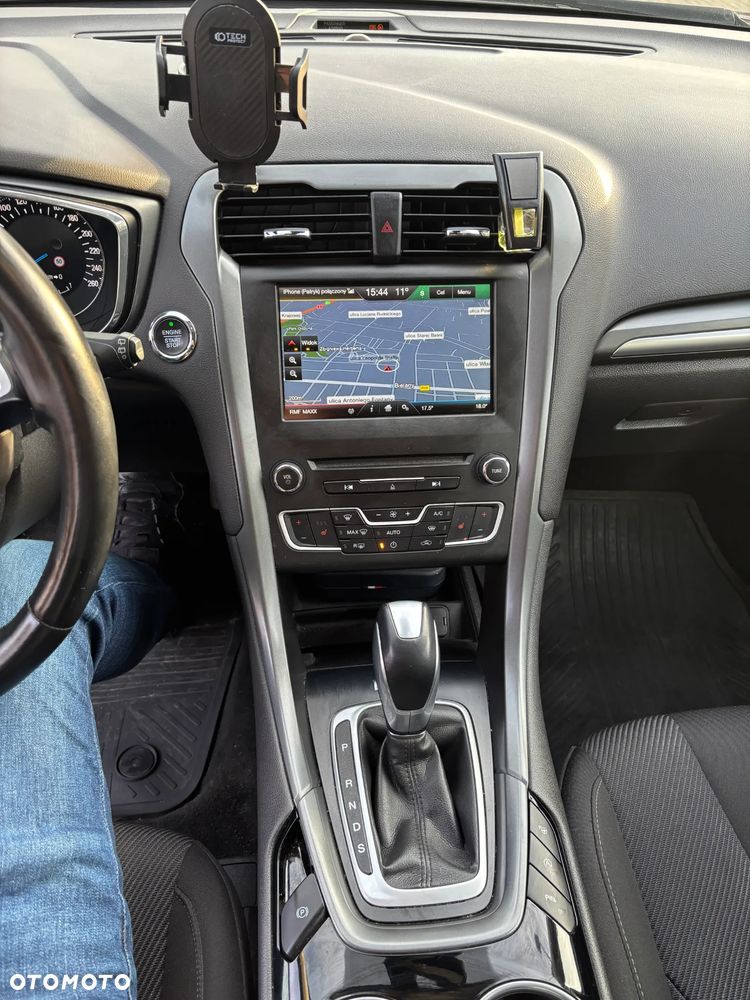 Ford Mondeo 2.0 TDCi Titanium PowerShift - 11