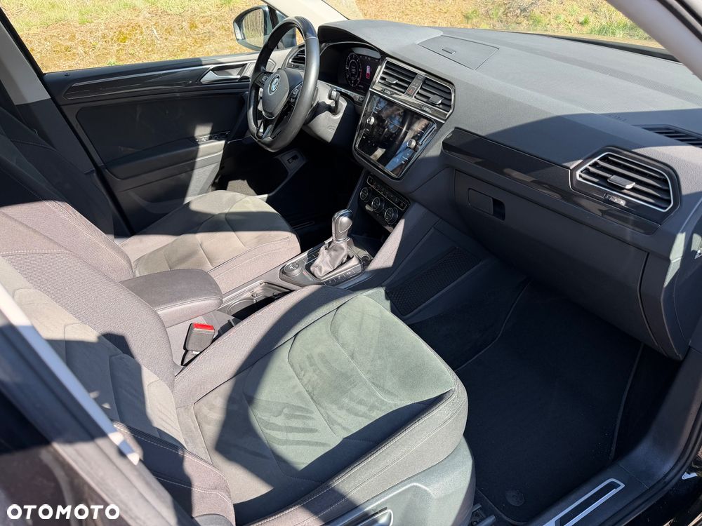 Volkswagen Tiguan Allspace 2.0 TDI SCR 4Motion DSG Life - 12