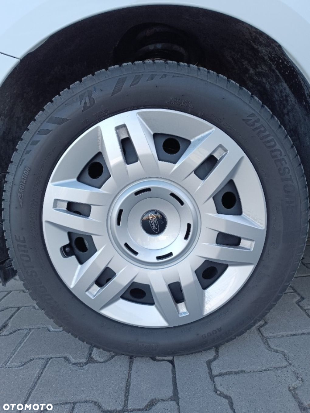 Ford Transit Connect - 23