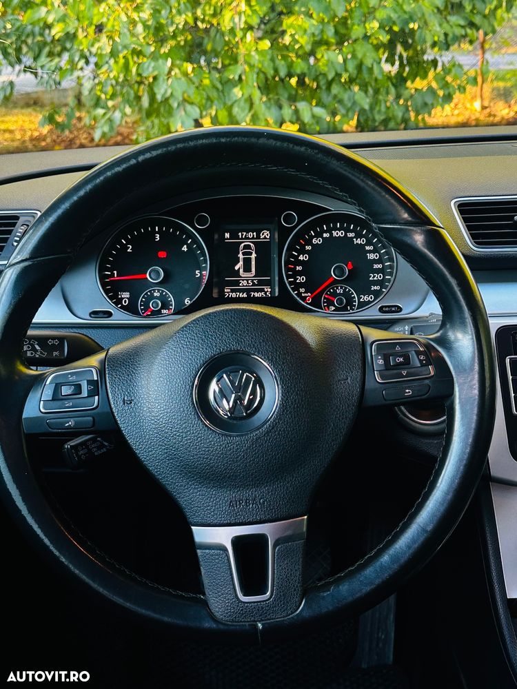Volkswagen Passat - 10