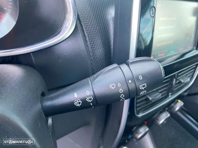 Renault Clio 0.9 TCE Dynamique S - 12