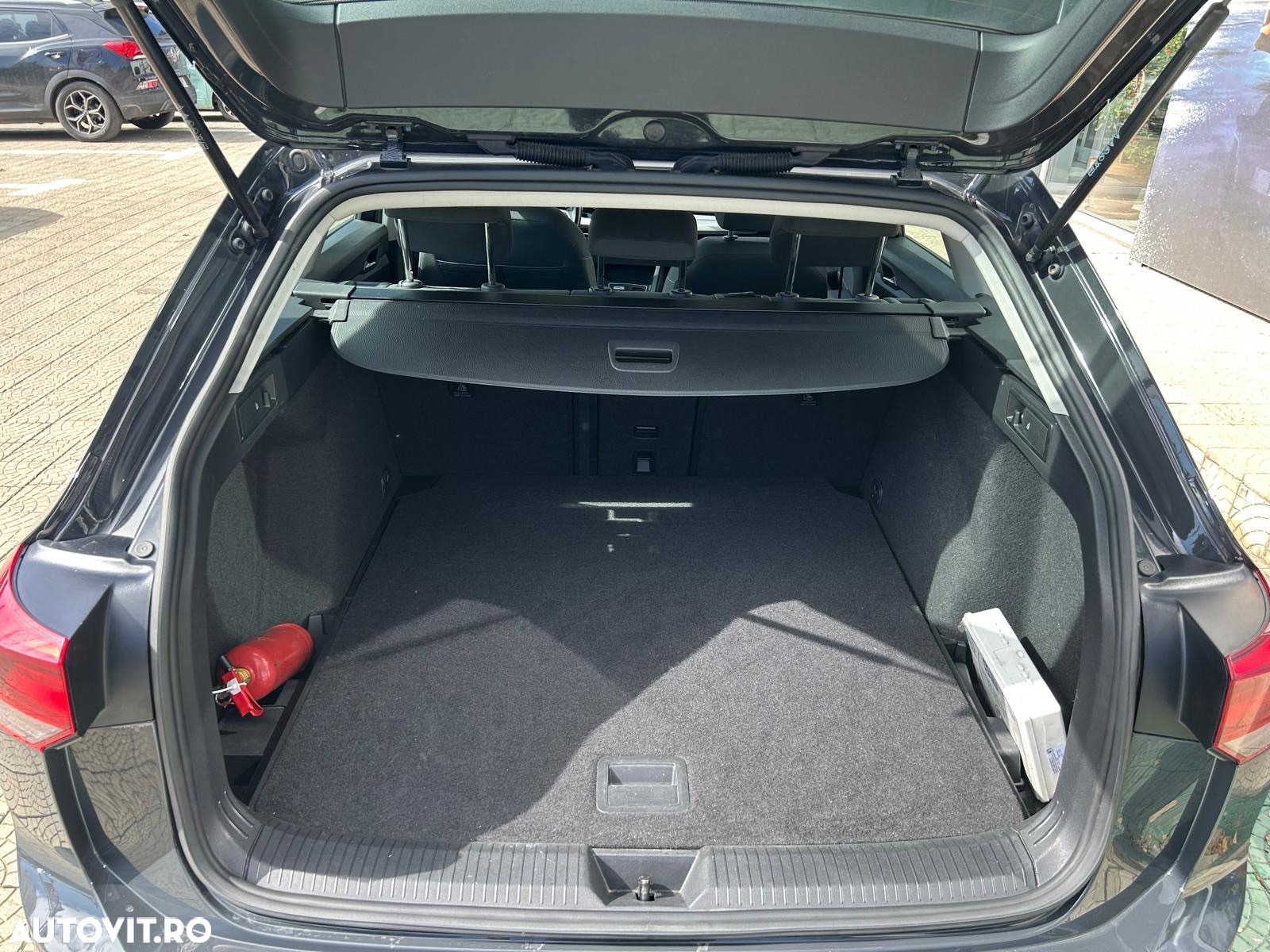 Volkswagen Golf Variant 2.0 TDI 116CP DSG Life - 22
