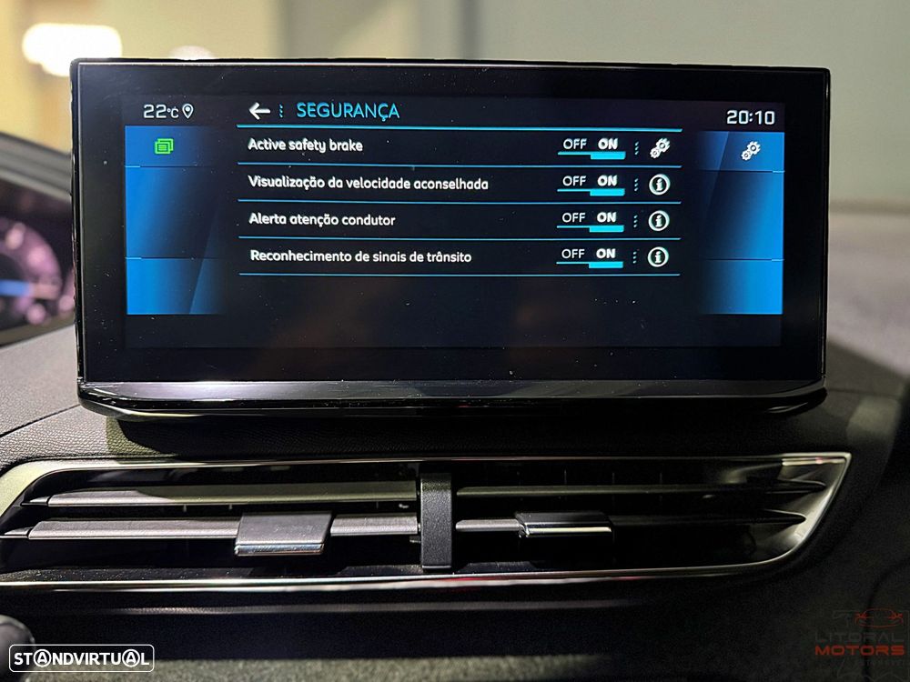 Peugeot 3008 1.2 PureTech Allure Pack EAT8 - 34