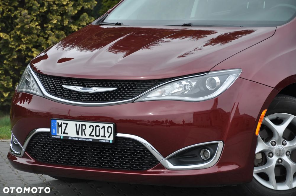 Chrysler Pacifica - 6