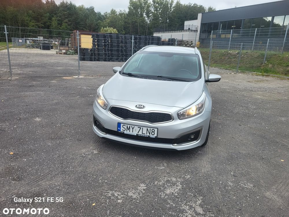 Kia Ceed Cee'd 1.6 CRDi L Business Line DCT - 11