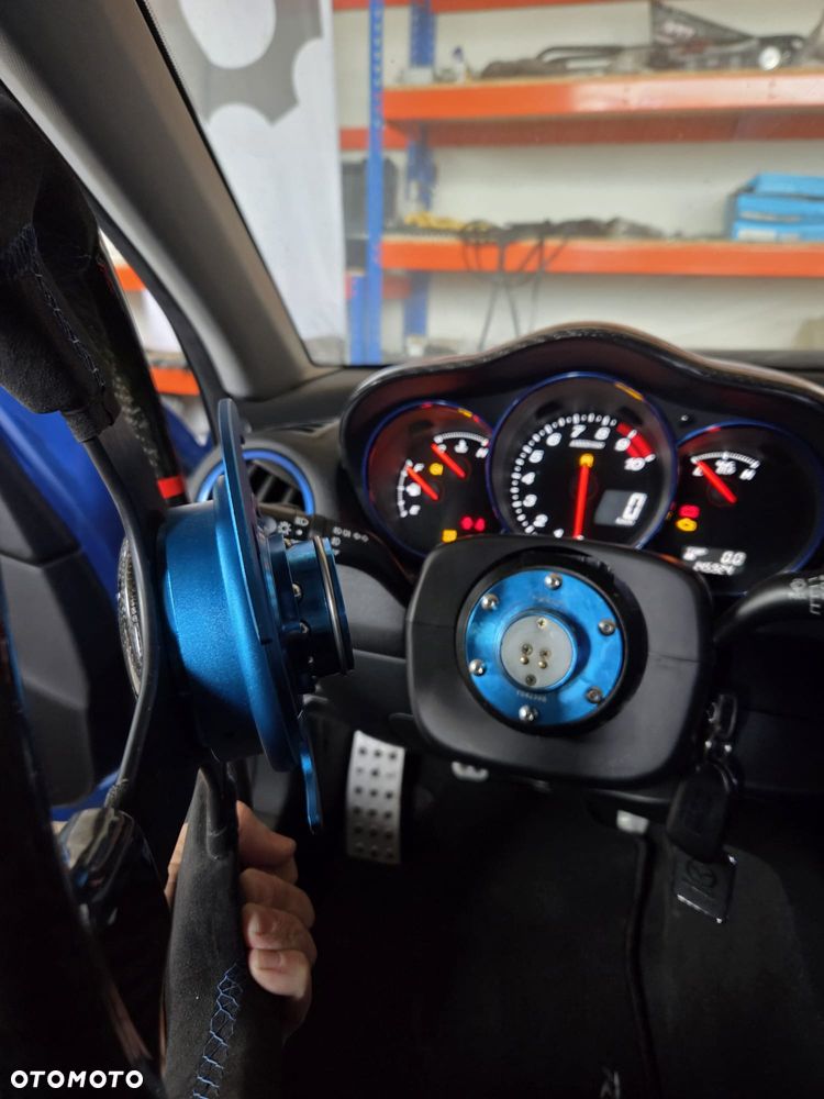 Mazda RX-8 Revolution - 18