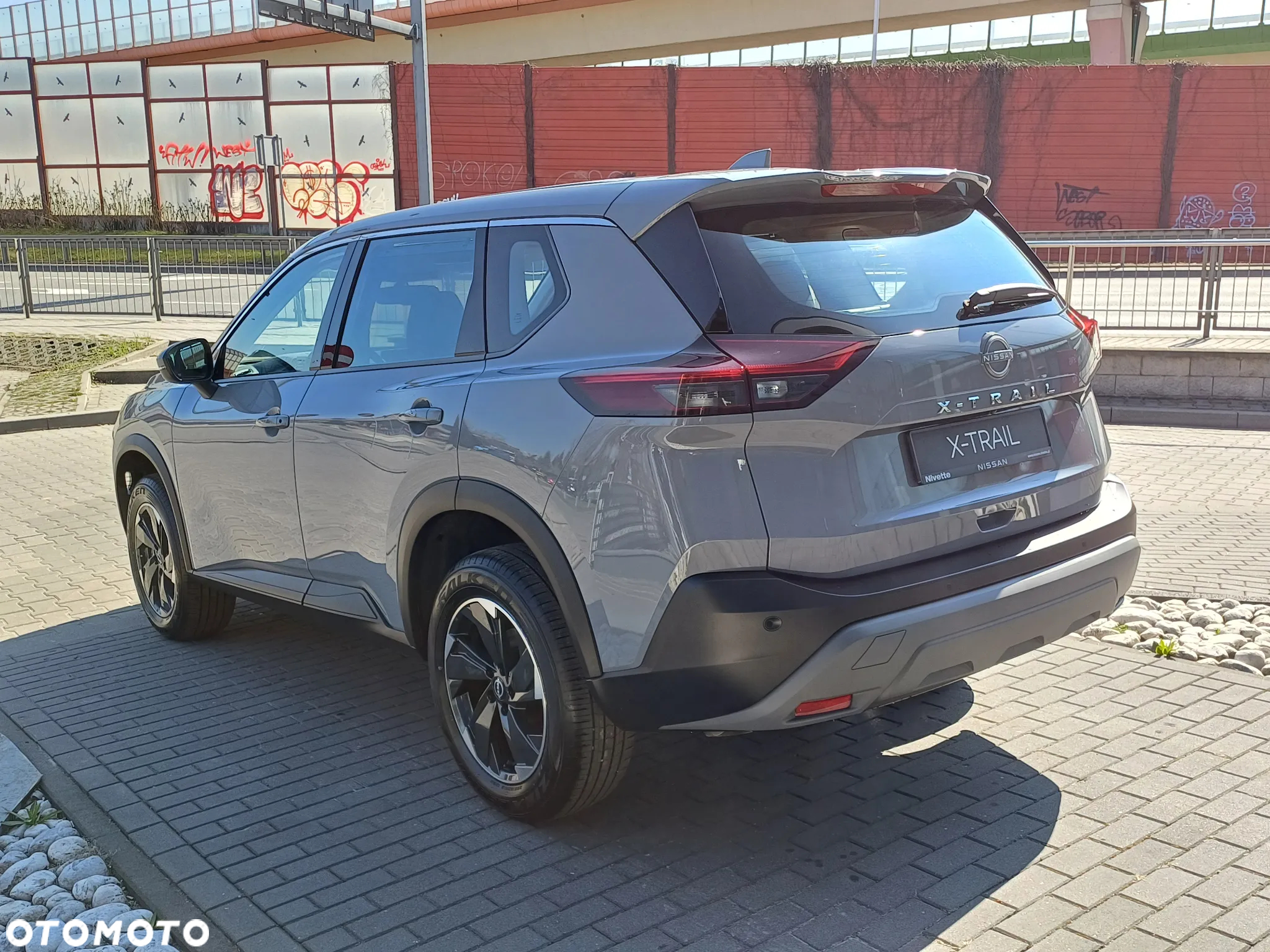 Nissan X-Trail - 4