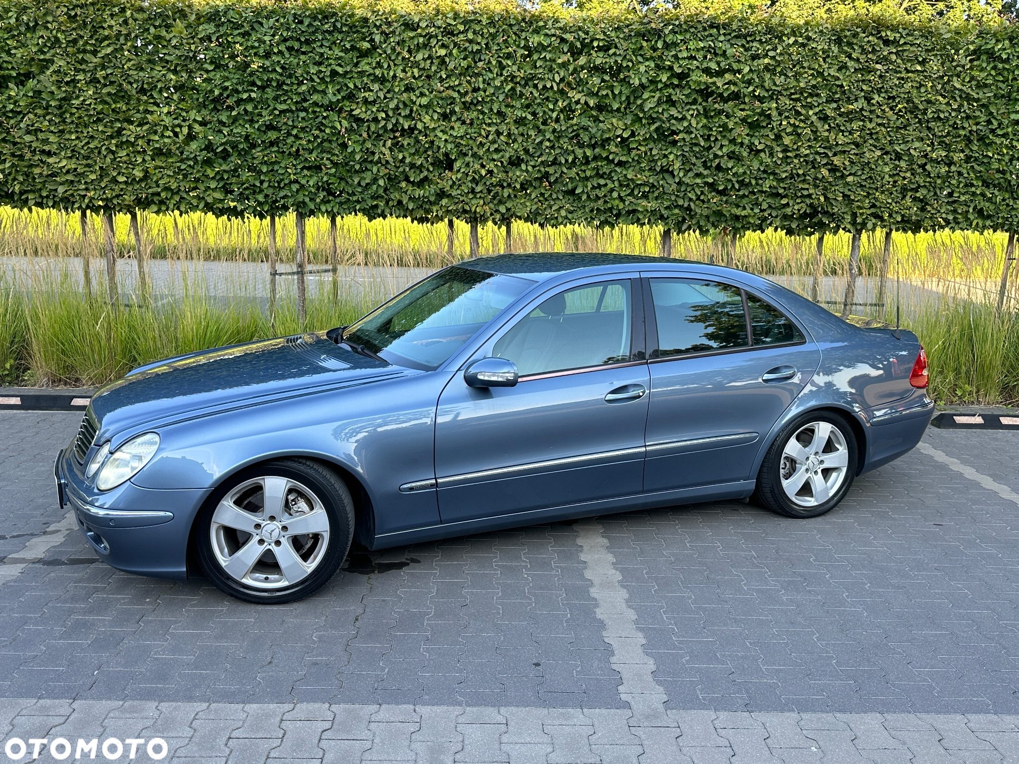 Mercedes-Benz Klasa E 320 4-Matic T Elegance - 11