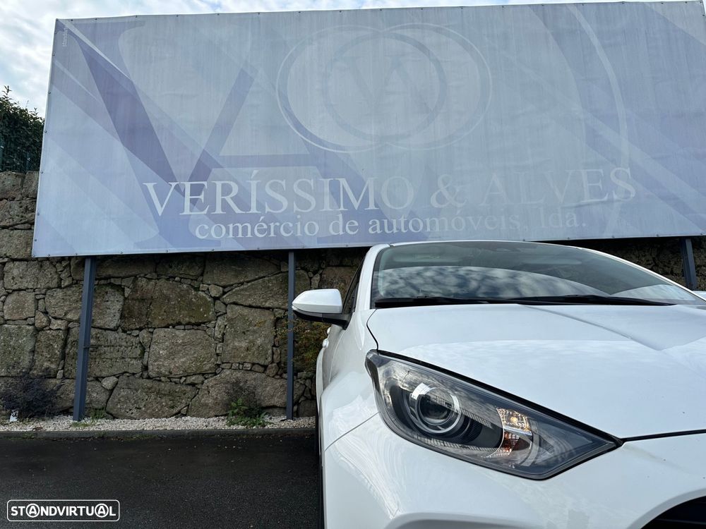 Toyota Yaris 1.5 HDF Comfort Plus - 10