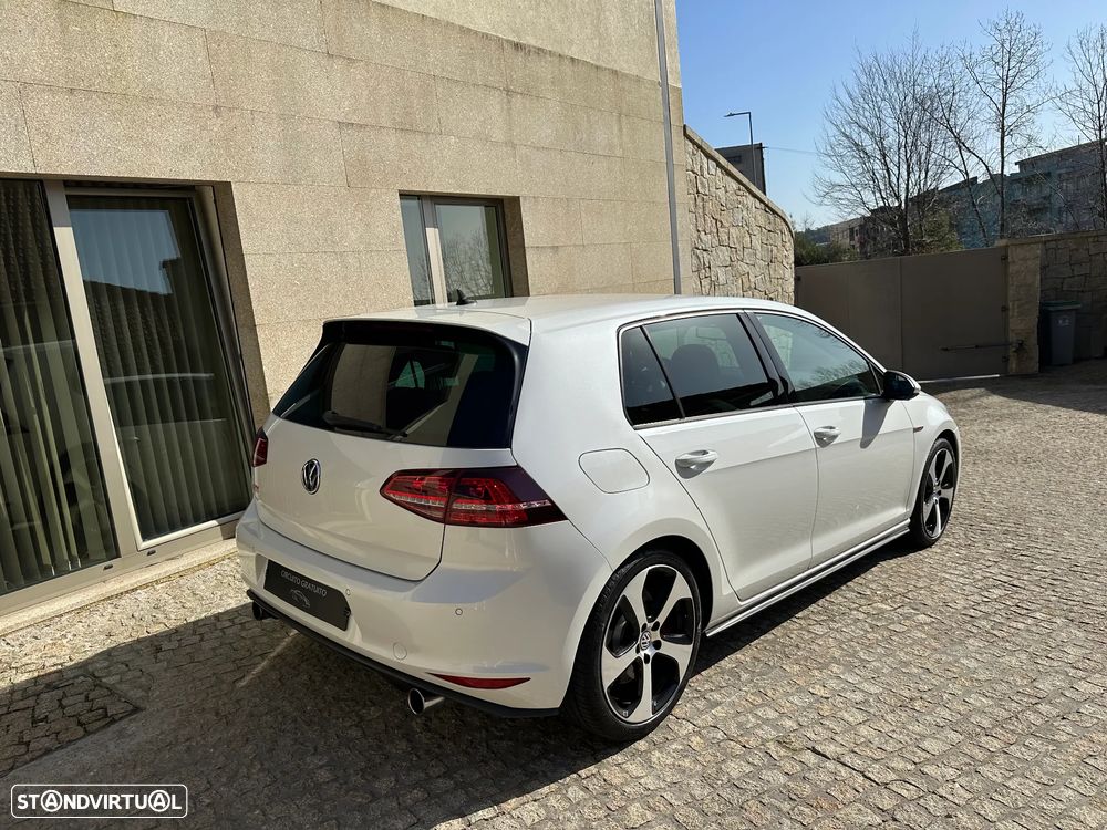 VW Golf 2.0 TSi GTi - 6