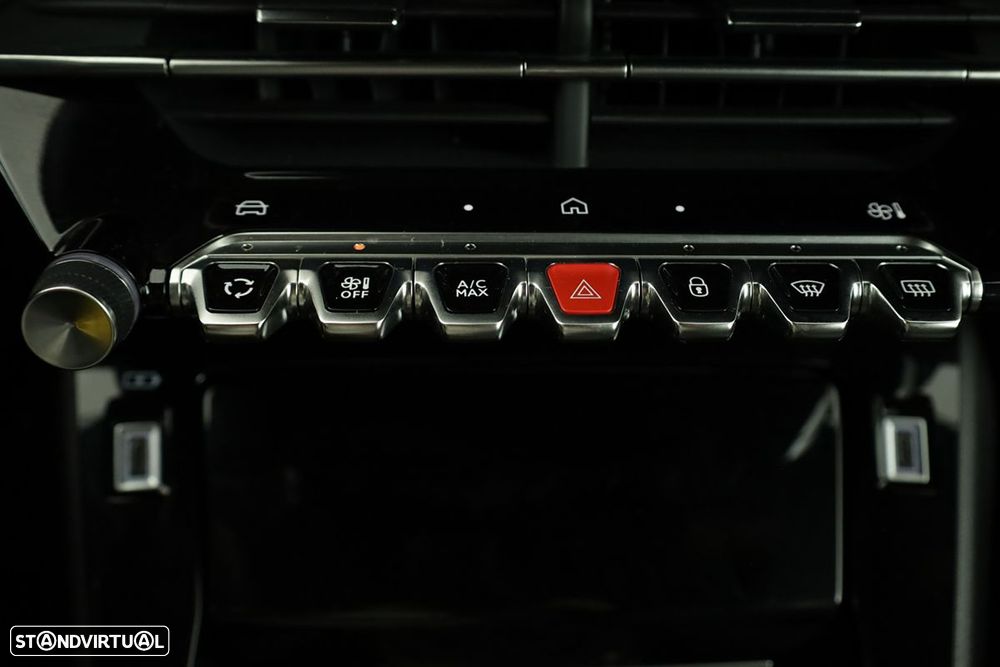 Peugeot 2008 1.2 PureTech Allure - 12