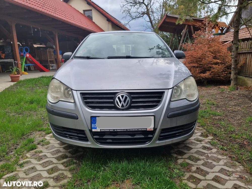 Volkswagen Polo 1.2 Comfortline - 1