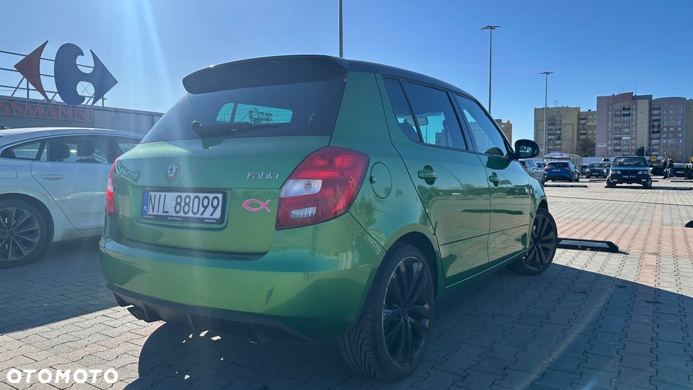 Skoda Fabia 1.4 TSI DSG RS - 12