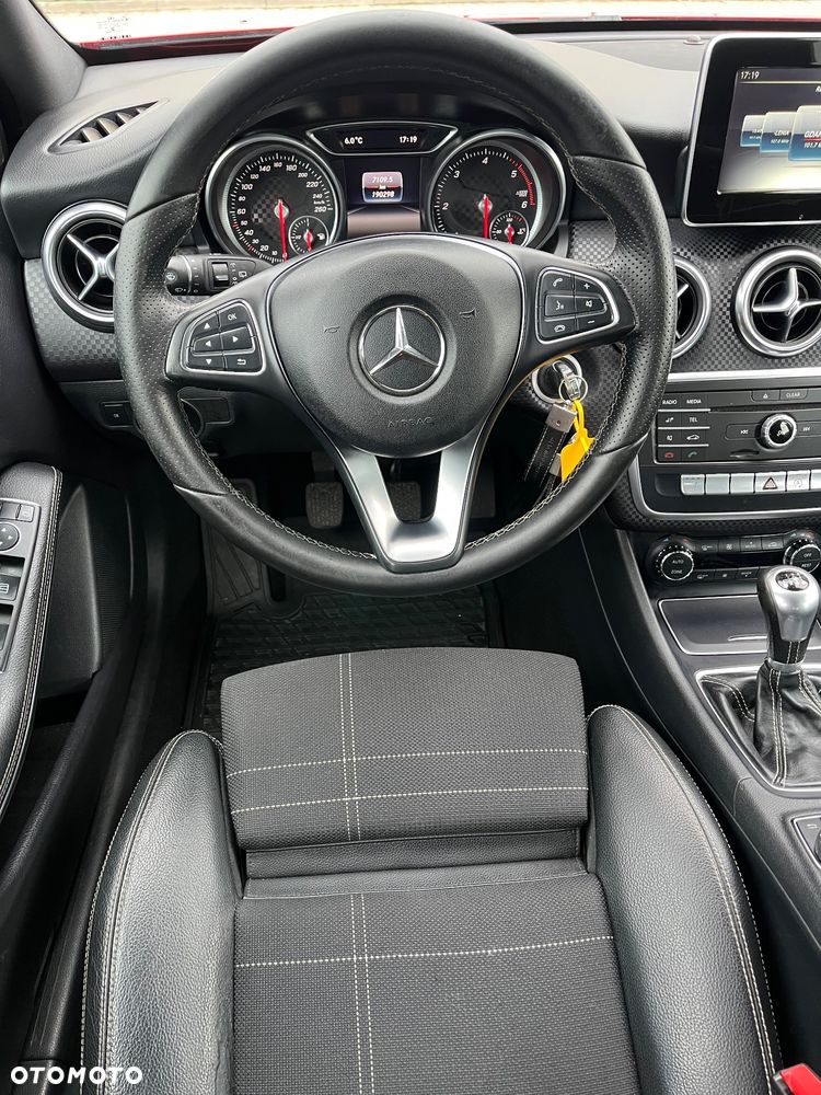 Mercedes-Benz Klasa A 180 d Style - 13