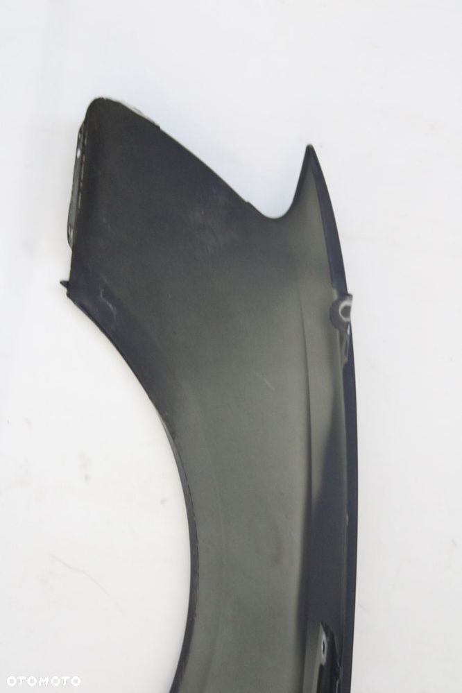 BŁOTNIK PRAWY PRZÓD PRZEDNI AUDI A4 B8 2007R- LZ5A - KOD LAKIERU - 9