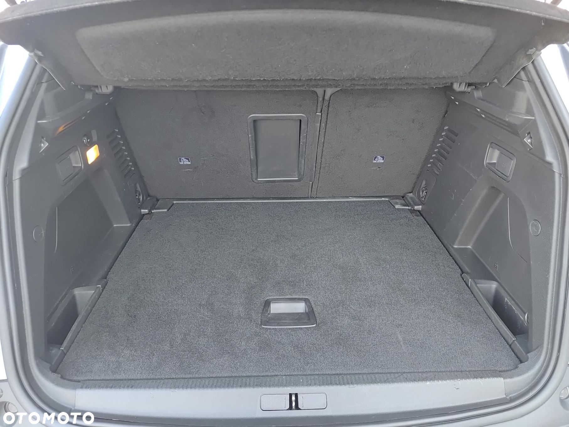 Peugeot 3008 - 19