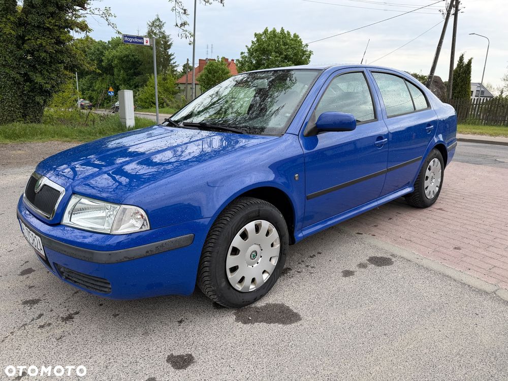 Skoda Octavia 1.6 Tour - 5