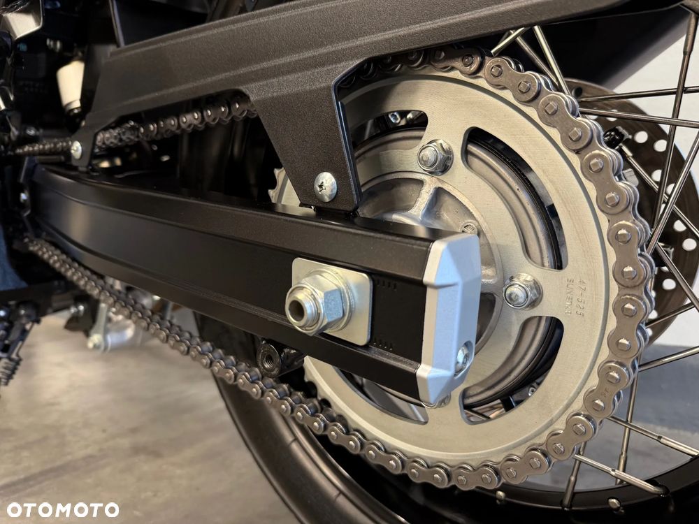Suzuki V-STROM - 8