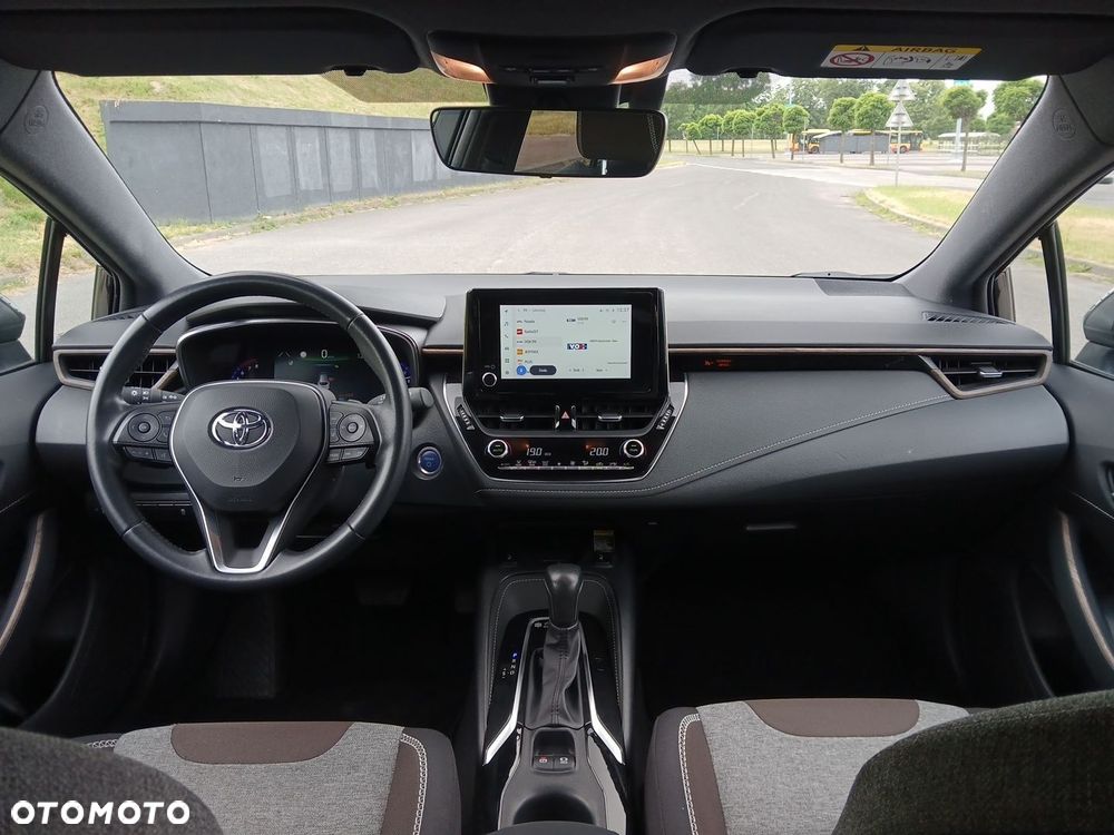 Toyota Corolla 2.0 Hybrid Trek - 23