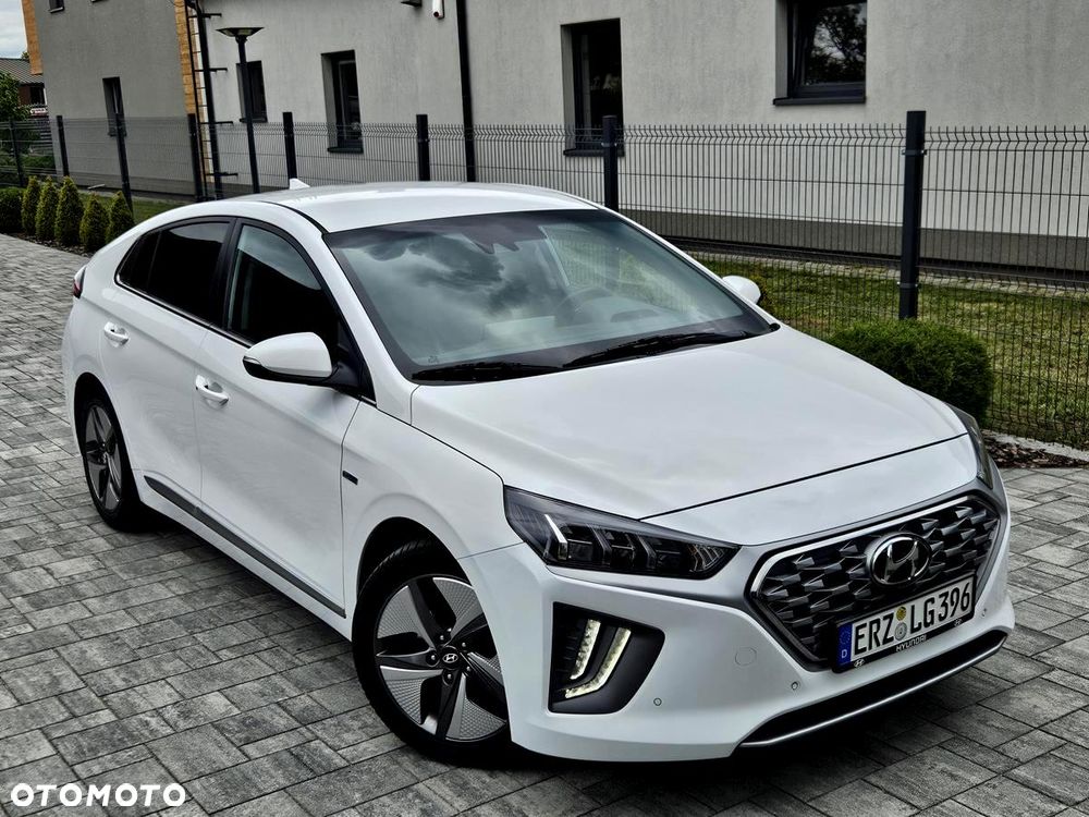 Hyundai IONIQ 1.6 GDI Premium - 19