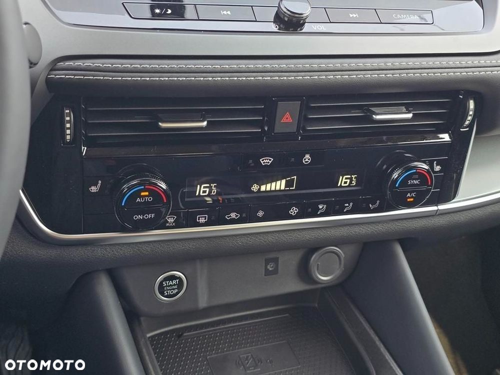 Nissan Qashqai 1.3 DIG-T mHEV N-Connecta Xtronic - 15