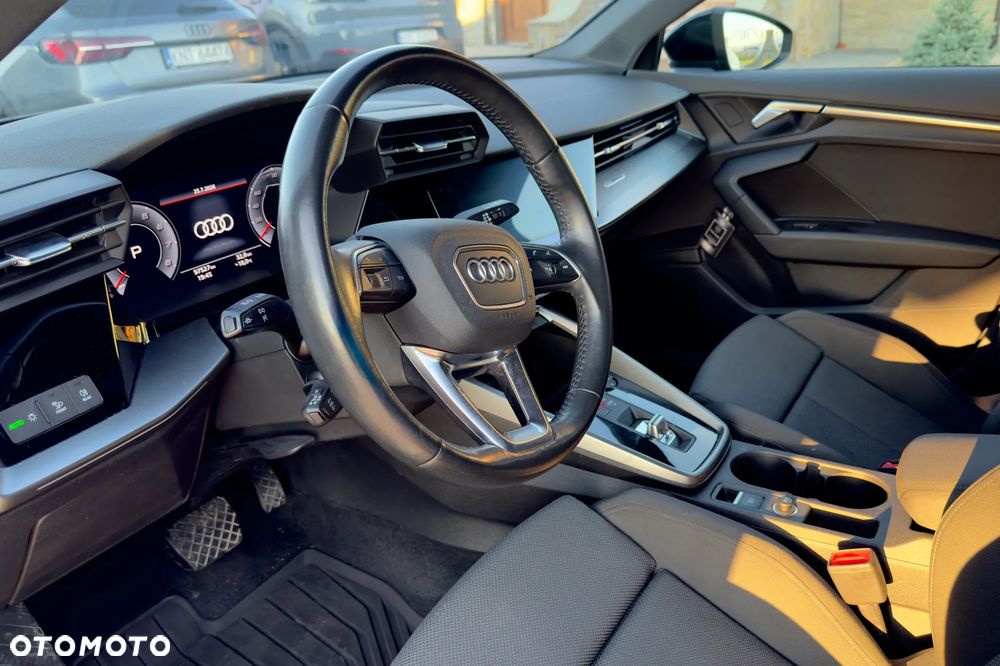 Audi A3 Sportback 35 TFSI S tronic - 5