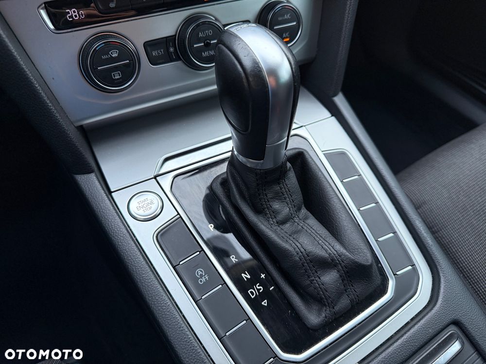 Volkswagen Passat Variant 2.0 TDI BMT Comfortline DSG - 22