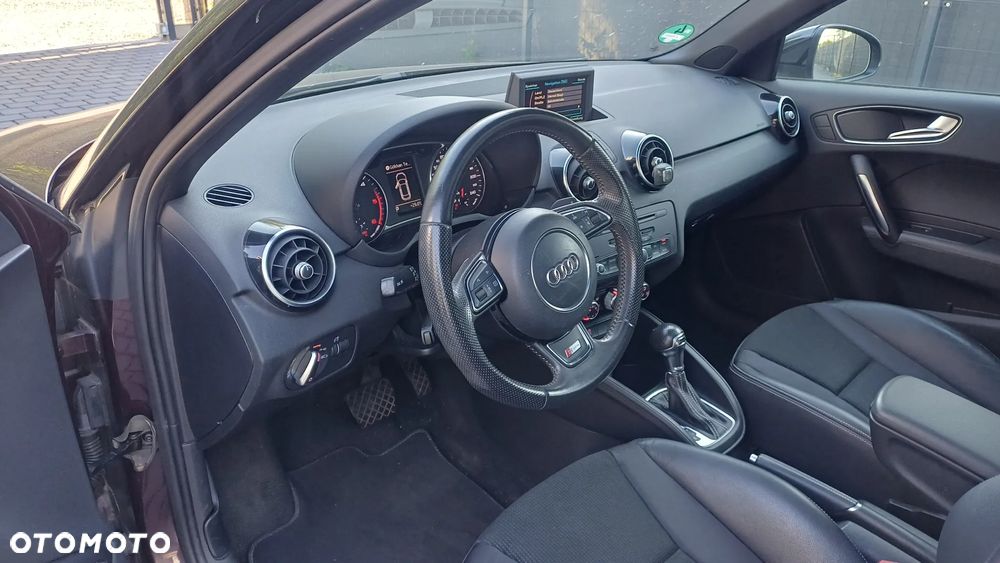 Audi A1 Sportback 1.6 TDI S tronic S line Sportpaket - 9