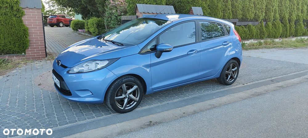 Ford Fiesta 1.25 Ambiente - 2