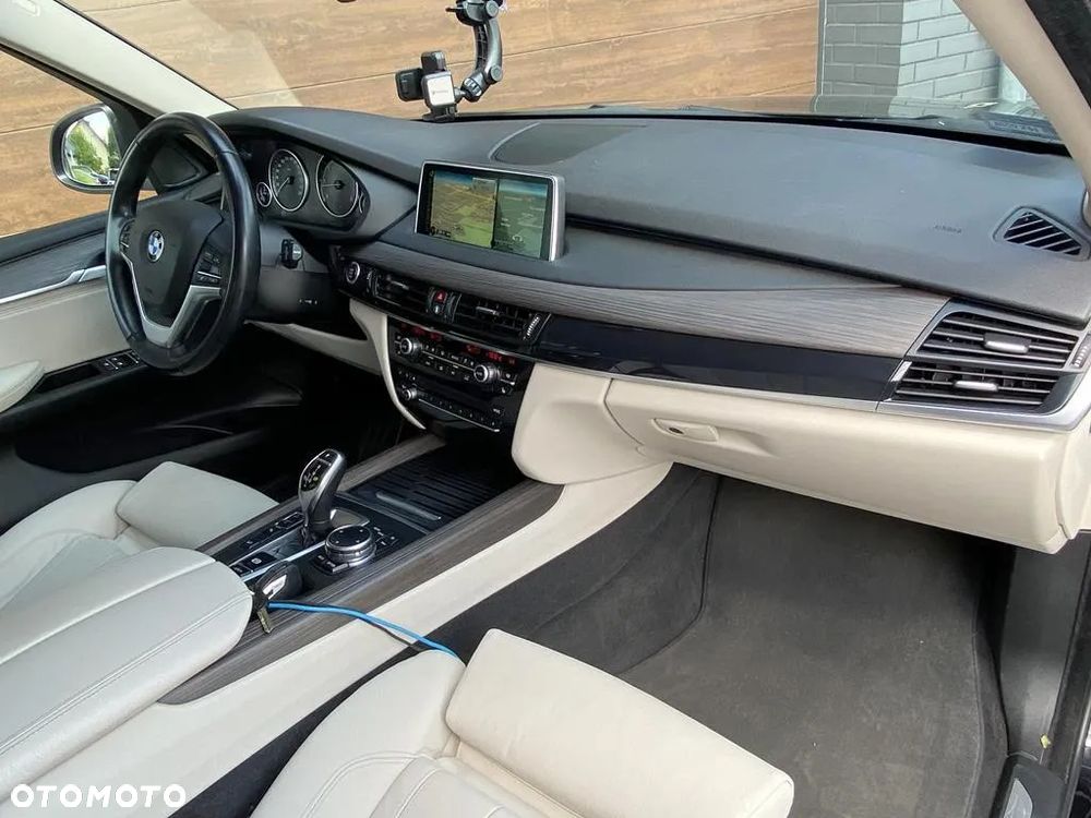 BMW X5 xDrive30d - 37