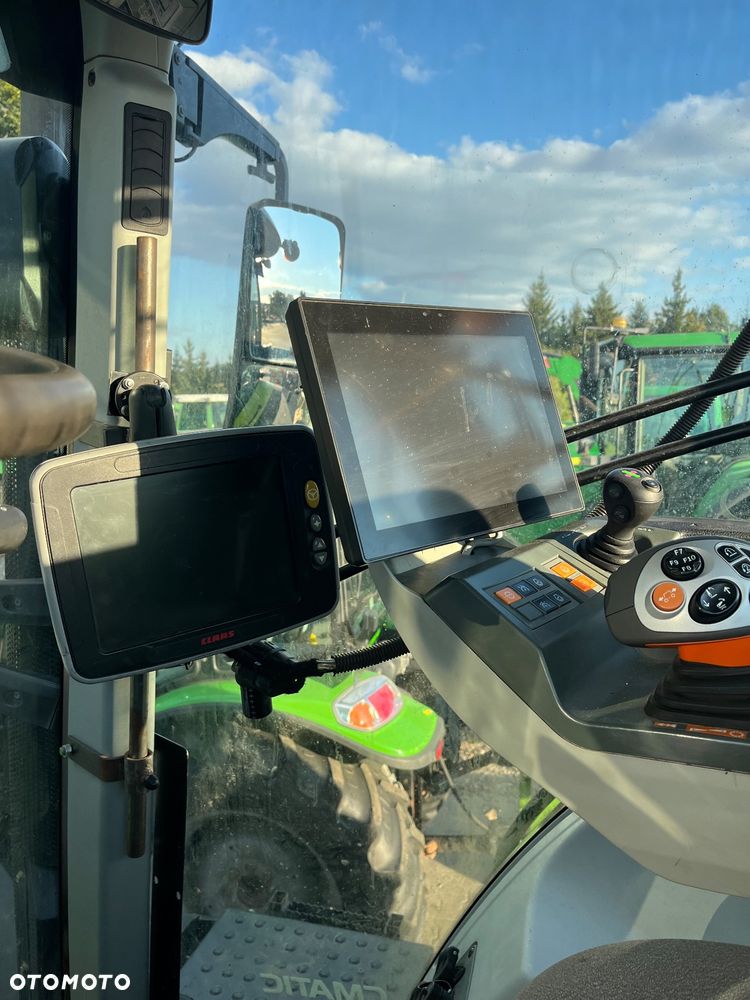 Claas Axion 870 - 11