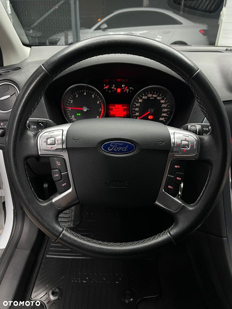 Ford Mondeo 1.6 T Platinium X Plus (Trend) - 16