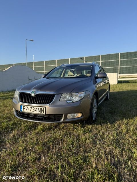 Skoda Superb 2.0 TDI Platinum - 2