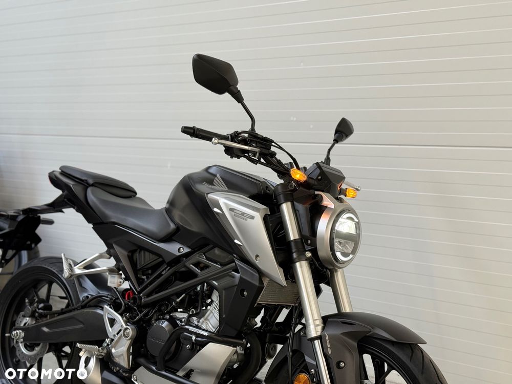 Honda CB - 8